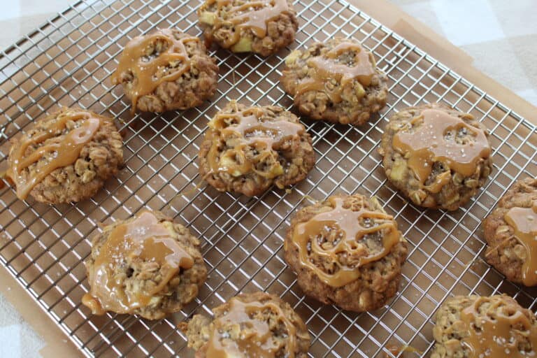 Caramel Apple Oatmeal Cookies